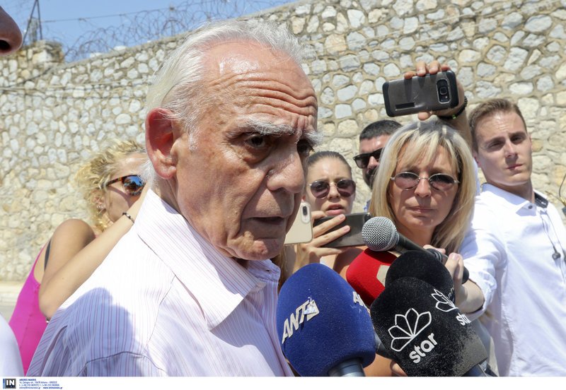 Εκτός φυλακής, καταβεβλημένος, ο Τσοχατζόπουλος: Δεν είμαι στα καλύτερά μου | iefimerida.gr 3