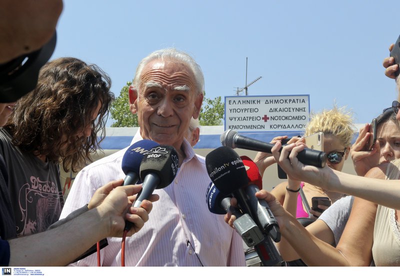 Εκτός φυλακής, καταβεβλημένος, ο Τσοχατζόπουλος: Δεν είμαι στα καλύτερά μου | iefimerida.gr 4