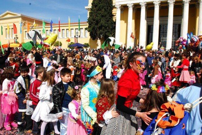 Μικροί μασκαράδες δημιουργούν σε κάθε γωνιά της Αθήνας -Δηλώστε συμμετοχή | iefimerida.gr 0