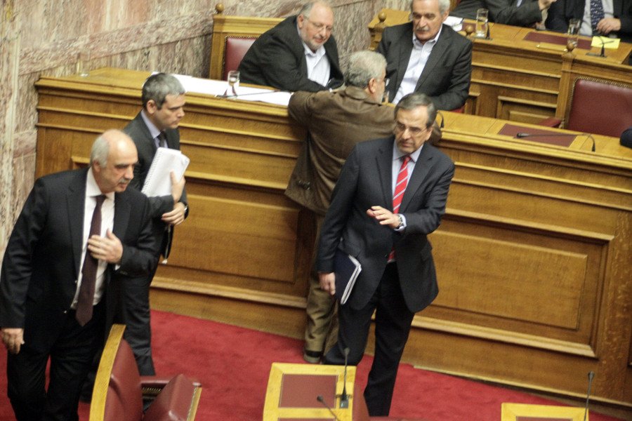 «Κόλαση» στη Βουλή: «Σφαγή» για τον Κατρούγκαλο – Αποχώρησε η ΝΔ [εικόνες]  | iefimerida.gr 7