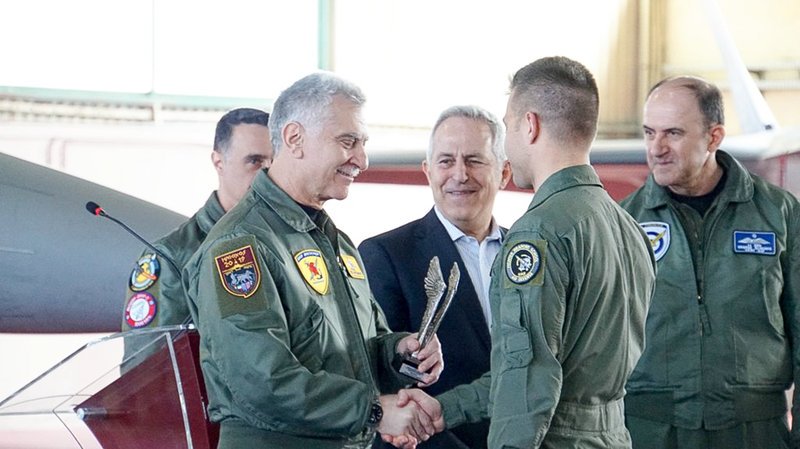 Αποστολάκης: Θα εξετάσουμε το ενδεχόμενο αγοράς των F-35 | iefimerida.gr 2