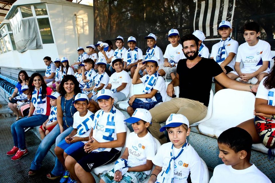 Τα παιδιά του «Δημήτρειου» της Αποστολής στην προπόνηση της Εθνικής [εικόνες] | iefimerida.gr 1