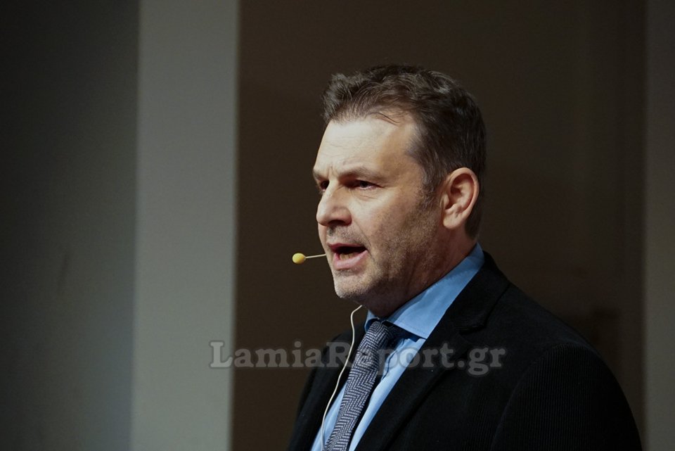 Ο Απόστολος Γκλέτσος έκανε τον σταυρό του και ανακοίνωσε την υποψηφιότητά του για περιφερειάρχης [εικόνες & βίντεο] | iefimerida.gr 0