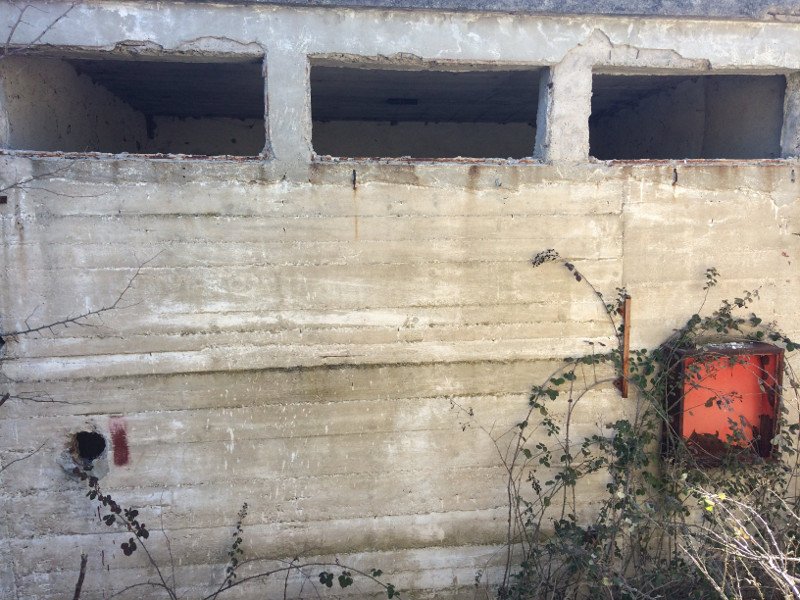 Κρατούσαν αιχμαλώτους τρεις αλλοδαπούς σε αποθήκη στη Θεσσαλονίκη | iefimerida.gr 0