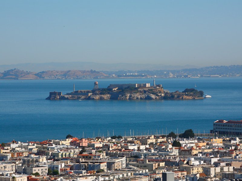 Η χλιδάτη έπαυλη αξίας 17 εκατ. δολαρίων στο Σαν Φρανσίσκο του στελέχους της Apple που σχεδίασε τα iPod και iPhone [εικόνες] | iefimerida.gr 9