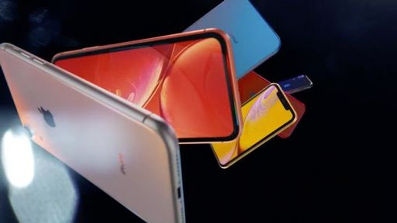 Η Apple μόλις παρουσίασε τα τρία νέα iPhone: XS και XS Max και XR [εικόνες & βίντεο] | iefimerida.gr 6