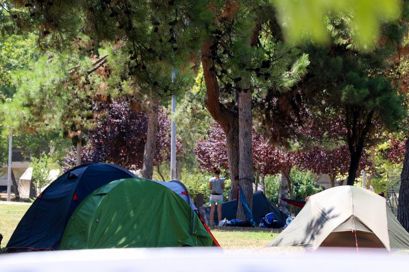 Εισαγγελική παρέμβαση -Εντολή να συλλαμβάνονται οι κατασκηνωτές στο ΑΠΘ | iefimerida.gr 4