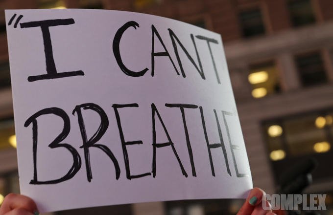 Νέα Υόρκη: Επεισόδια και συλλήψεις για την αθώωση αστυνομικού που στραγγάλισε Αφροαμερικανό [εικόνες & βίντεο] | iefimerida.gr 13