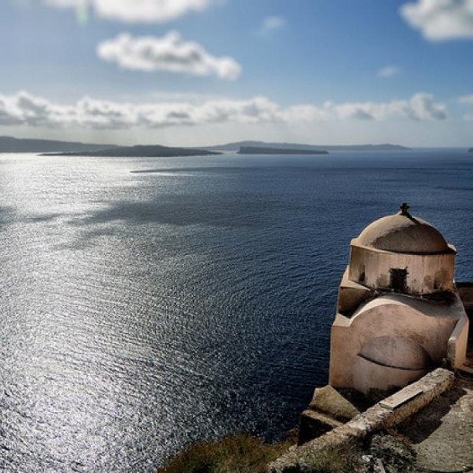 Περιοδικό πολυτελών ταξιδιών παραληρεί με το Αιγαίο -Γεμάτο μύθους... [εικόνες]  | iefimerida.gr 1