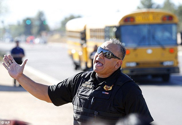 Πυροβολισμοί σε λύκειο στην Αριζόνα -Νεκρές δυο 15χρονες [εικόνες]  | iefimerida.gr 1