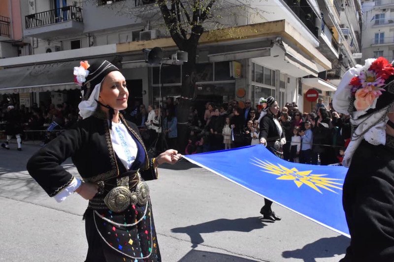 Η Φωτεινή Αραμπατζή έκανε παρέλαση με το Λύκειο Ελληνίδων Σερρών
