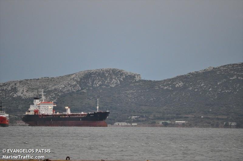 Βομβάρδισαν δεξαμενόπλοιο στη Λιβύη -Νεκρός Ελληνας ναυτικός [εικόνες] | iefimerida.gr 2