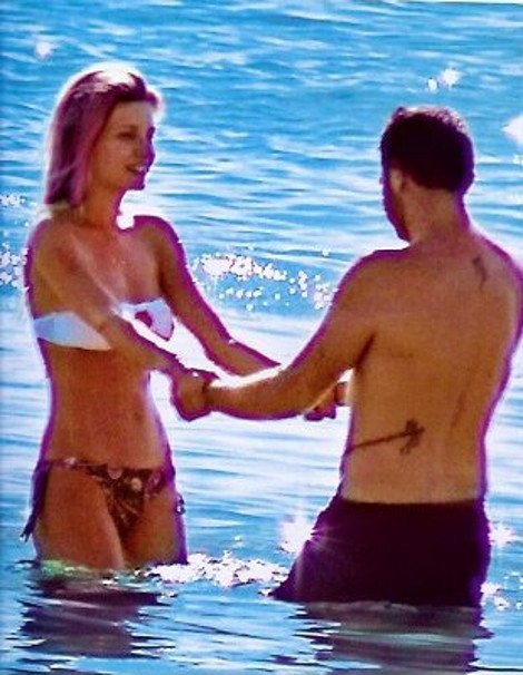 Επαφές «στενού τύπου» στον Αστέρα ανάμεσα σε Αραβανή και Βρεττό [εικόνες] | iefimerida.gr 0