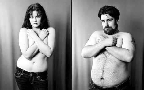 Ενας ξεχωριστός αρραβώνας: Ζευγάρι «πετάει τα ρούχα του» για μια φωτογραφία [εικόνες] | iefimerida.gr 2