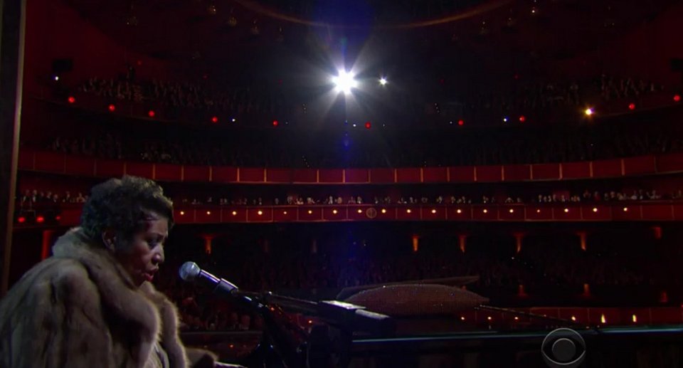 Οταν η Αρίθα Φράνκλιν έκανε τον Ομπάμα να δακρύσει [εικόνες & βίντεο] | iefimerida.gr 1