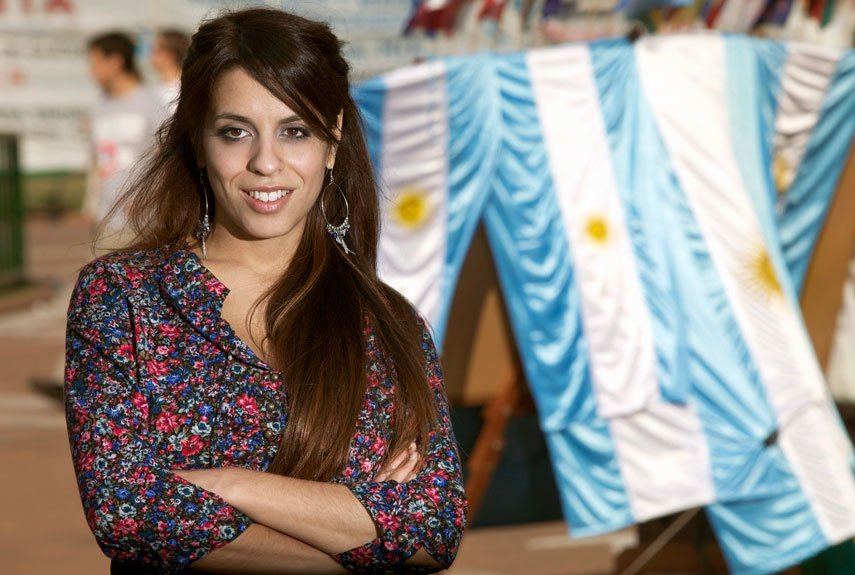 Βουλευτής της Αργεντινής γίνεται viral -Θηλάζει μέσα στη Βουλή [εικόνες] | iefimerida.gr 2