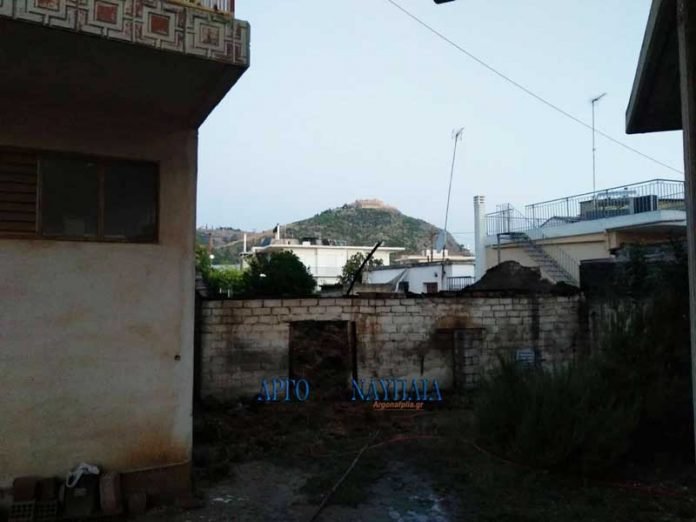 Λαμπάδιασε αποθήκη γεμάτη άχυρα στο Αργος [εικόνες] | iefimerida.gr 0