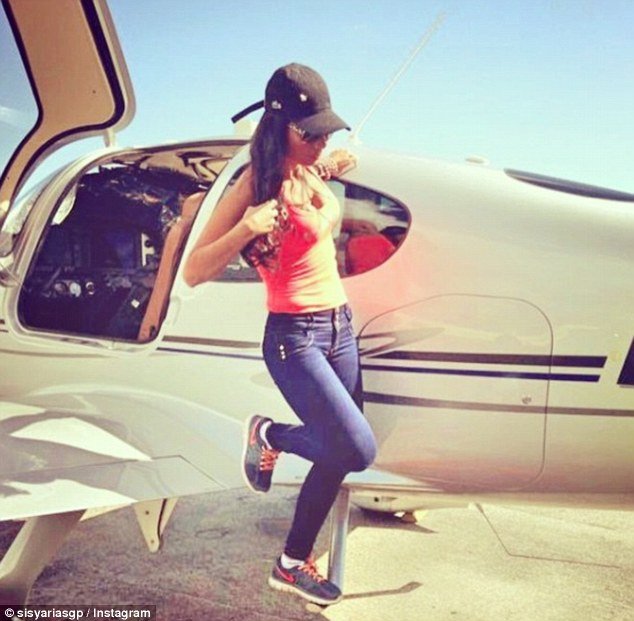 Η όμορφη συγκυβερνήτης που έχασε τη ζωή της στην μοιραία πτήση της Τσαπεκοένσε [εικόνες] | iefimerida.gr 1