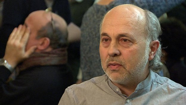 Το BBC στην ελληνογερμανική χορωδία του Βερολίνου: Τραγουδούν λαϊκά & μετά Μπετόβεν [εικόνες] | iefimerida.gr 0