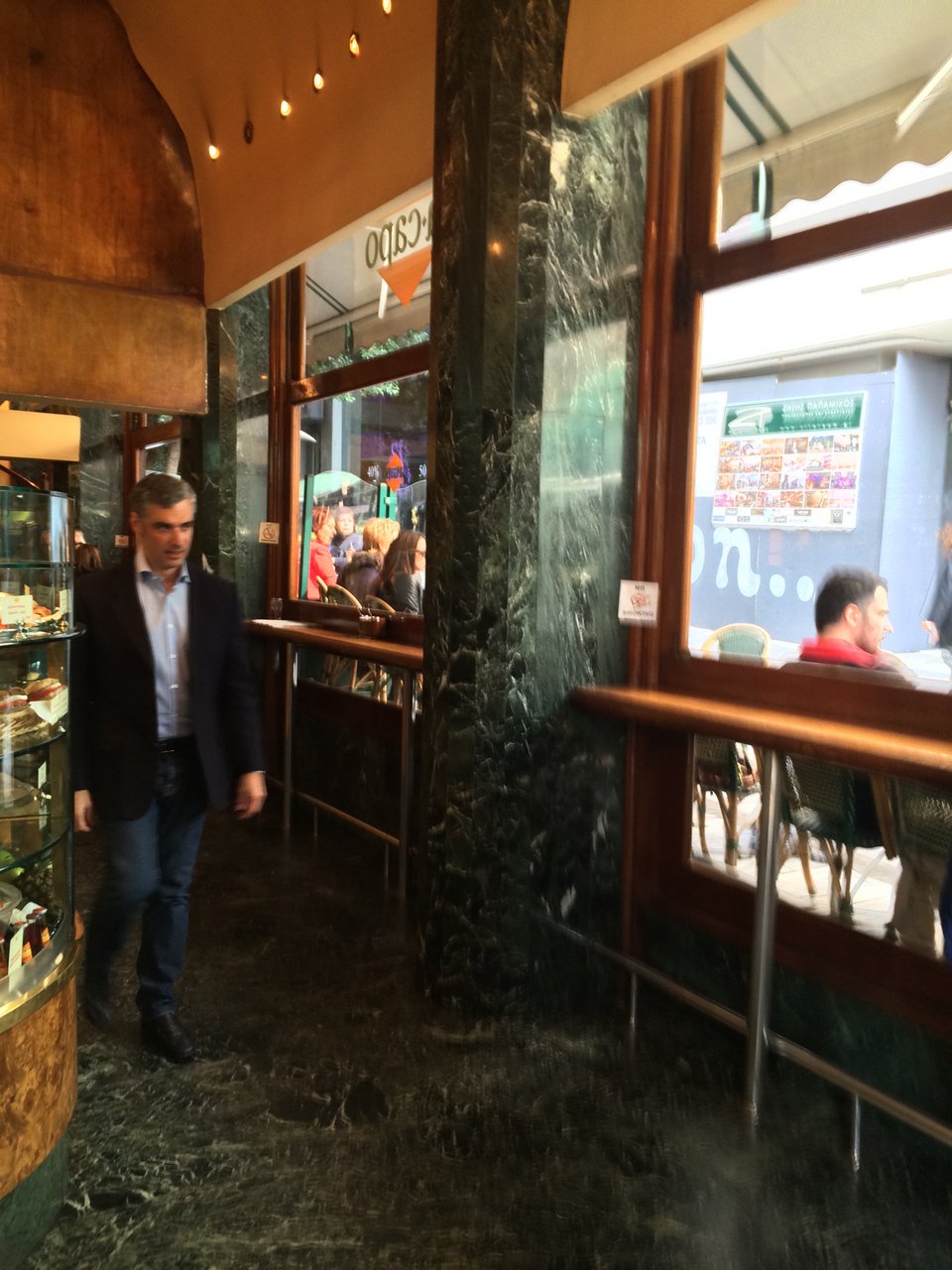 Καφές στο Κολωνάκι και βέλη κατά Κακλαμάνη από Σπηλιωτόπουλο -«Εγώ ό,τι λέω το εννοώ» [εικόνες] | iefimerida.gr 0