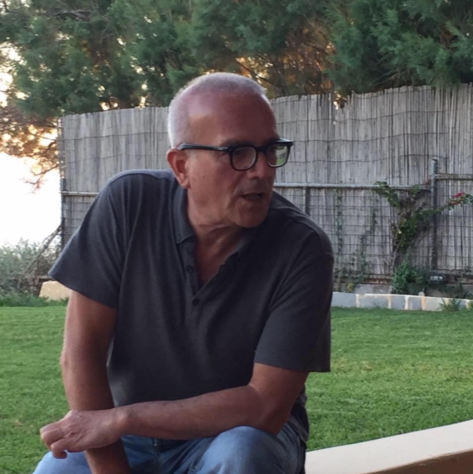 Ο Αρης Δαβαράκης μιλάει για τον «Πρωθυπουργό», το νέο του βιβλίο | iefimerida.gr 0