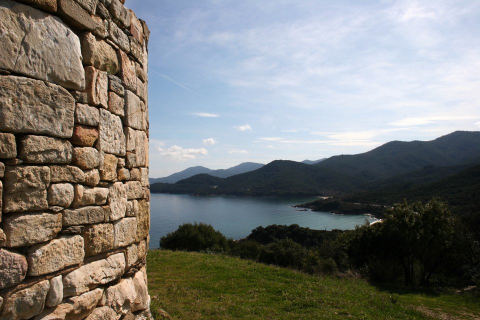 Ξενάγηση στα βήματα του Αριστοτέλη - Γνωρίζουμε την πατρίδα του φιλοσόφου, τα Στάγειρα [εικόνες] | iefimerida.gr 0