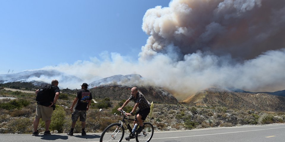 Ζέστη ως 50° C στα νότια των ΗΠΑ -Πυρκαγιές, ματαιώσεις πτήσεων, νεκροί [εικόνες] | iefimerida.gr 1