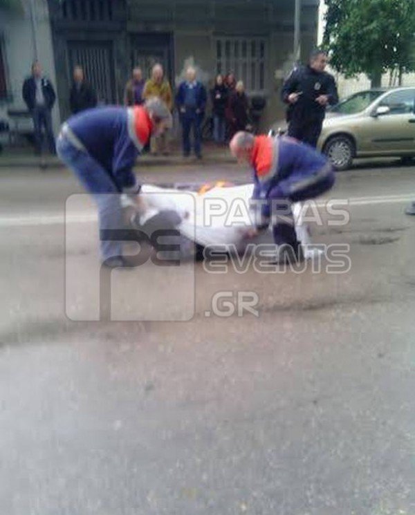 Σοκ στη Πάτρα: Φορτηγό συνέθλιψε ηλικιωμένο με πατερίτσες [εικόνες] | iefimerida.gr 0