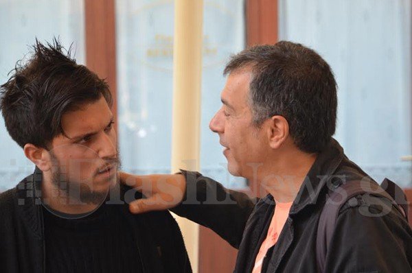 Με φοιτητές, οινοπαραγωγούς και ψαράδες ο Σταύρος Θεοδωράκης [εικόνες] | iefimerida.gr 2