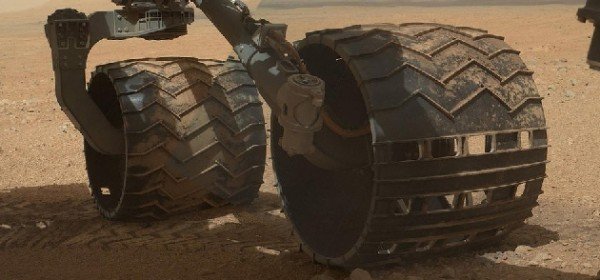 Κάτι τρέχει στον πλανήτη Αρη -Το όχημα της NASA, Curiosity, καταστρέφεται μέρα με τη μέρα [εικόνες] | iefimerida.gr 3