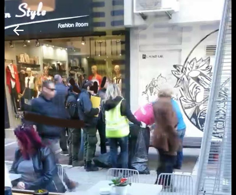 Γιάννενα: Η Δημοτική Αστυνομία συνέλαβε έναν λούτρινο αρκούδο -Για «καταλήψη» σε παγκάκι [εικόνες] | iefimerida.gr 0