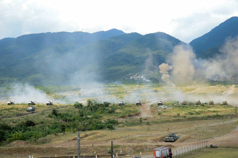 Οι «βροντές του Δία» έπεσαν στο Λιτόχωρο -Η άσκηση του 1ου Συντάγματος Ιππικού [εικόνες] | iefimerida.gr 2