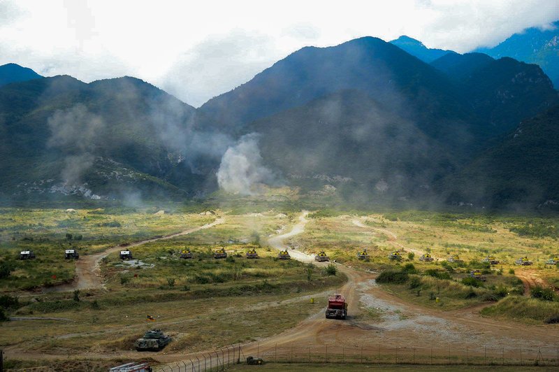 Οι «βροντές του Δία» έπεσαν στο Λιτόχωρο -Η άσκηση του 1ου Συντάγματος Ιππικού [εικόνες] | iefimerida.gr 6