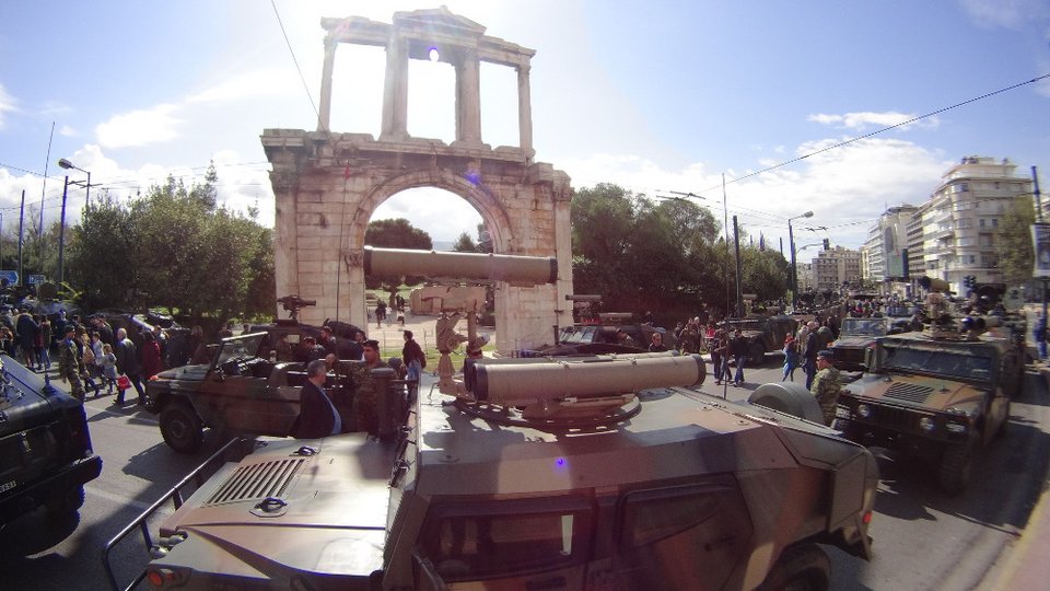 Ολος ο στρατός στο Σύνταγμα για την παρέλαση [εικόνες] | iefimerida.gr 4