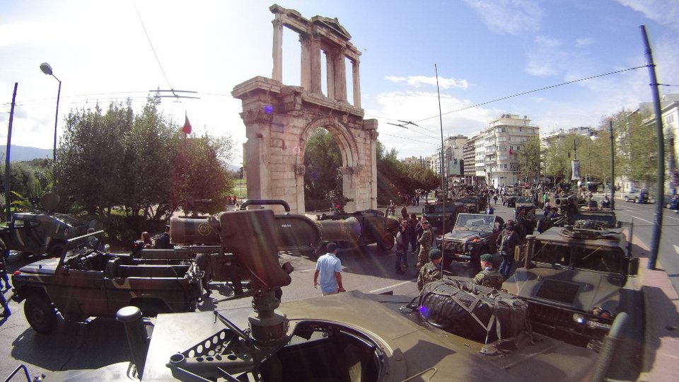 Ολος ο στρατός στο Σύνταγμα για την παρέλαση [εικόνες] | iefimerida.gr 2