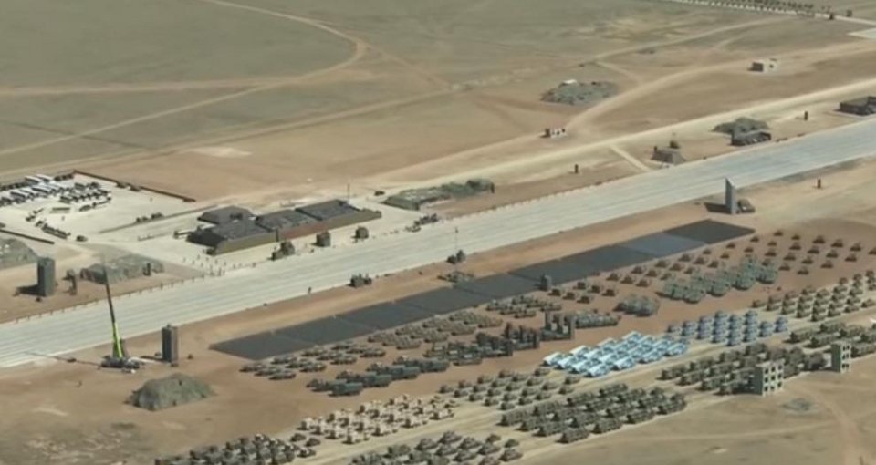 ΗΠΑ-Κίνα-Ρωσία συγκρίνουν τους στρατούς τους -Μπρα ντε φερ με μεγαλειώδεις παρελάσεις [εικόνες & βίντεο] | iefimerida.gr 9