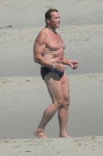 Σοκαριστικές εμφανίσεις διάσημων με μαγιό [εικόνες] | iefimerida.gr 9