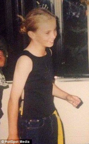 20χρονη μαθαίνει ότι ο μυώδης αρραβωνιαστικός της είχε γεννηθεί κορίτσι και παθαίνει σοκ [εικόνες] | iefimerida.gr 1