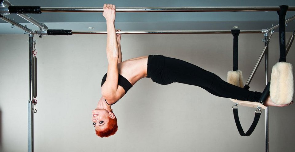 Η κοκκινομάλλα γυμνάστρια pilates που άλλαξε τη ζωή του Γιώργου Παπανδρέου [εικόνες] | iefimerida.gr 1