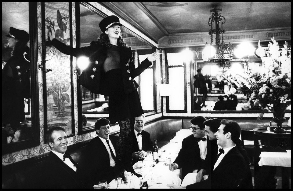 Τα απίθανα vintage «κλικ» του Αρθουρ Ελγκορτ -Με Κέιτ Μος, Τέρλινγκτον, Stones [εικόνες]  | iefimerida.gr 2