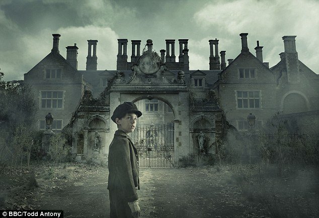 Οι Μεγάλες Προσδοκίες με την (αγνώριστη) Γκίλιαν Άντερσον [εικόνες] | iefimerida.gr 1