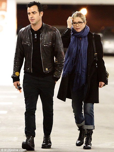 Στο τσακ δεν...τρακαρίστηκαν Μπραντ Πιτ και Τζένιφερ Άνιστον [εικόνες] | iefimerida.gr 1