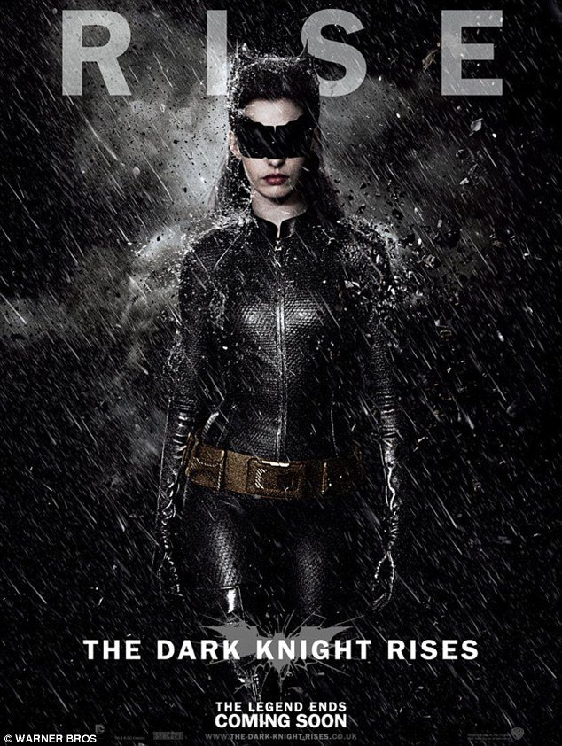 Οι πρώτες φώτο από την Χάθαγουει ως Catwoman | iefimerida.gr 1