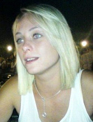 «Παρανοημένος» Τούρκος ταξίδεψε με φουσκωτό ως την Αγγλία για σερβιτόρα που γνώρισε στην Βόρεια Κύπρο [εικόνες]  | iefimerida.gr 1