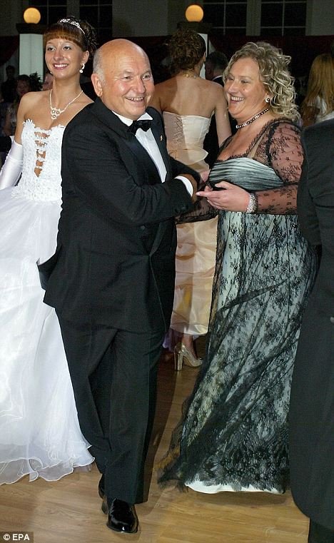 Η πλουσιότερη Ρωσίδα κάνει επένδυση 20 εκατ. ευρώ στα Φάρσαλα -Από εργάτρια, η μόνη γυναίκα με δισ. σε όλη τη Ρωσία [εικόνες] | iefimerida.gr 2