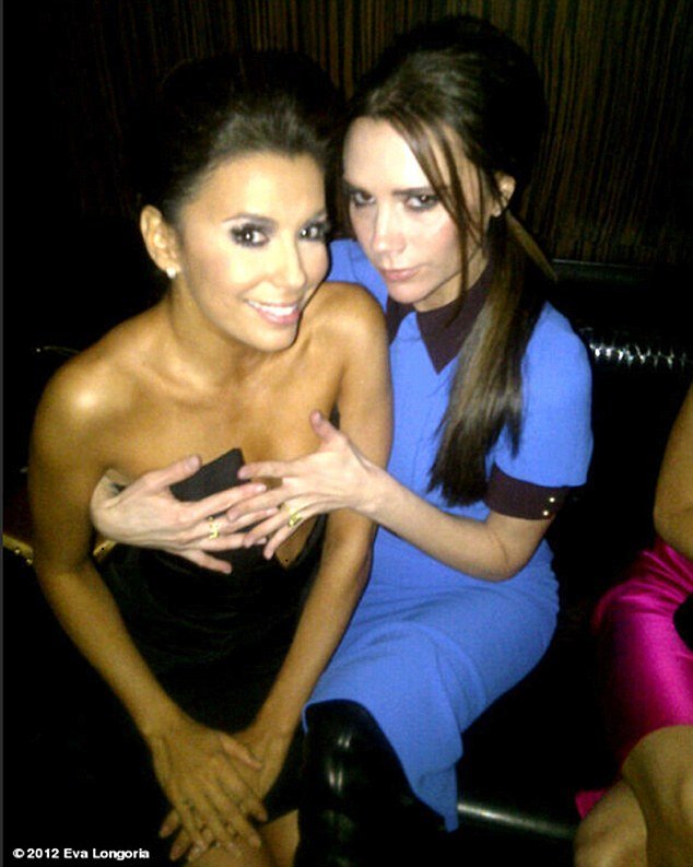 Γιατί η Βικτόρια Μπέκαμ... έβαλε χέρι στην Εύα Λονγκόρια; [εικόνες] | iefimerida.gr 0