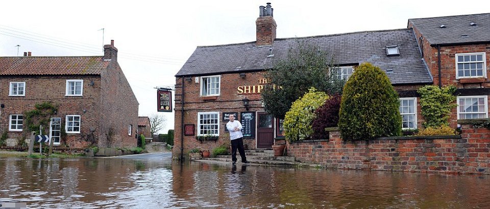 Χιονίζει στη Βρετανία!- Ο χειρότερος Απρίλης των 250 χρόνων [εικόνες] | iefimerida.gr 3
