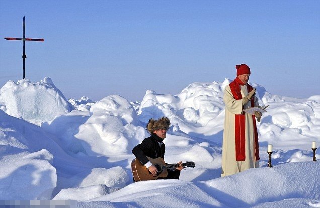 Παντρεύτηκαν στον Βόρειο Πόλο και έκαναν το γαμήλιο γλέντι στους -7 [εικόνες] | iefimerida.gr 3
