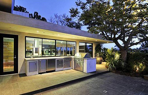 31.000 ευρώ ενοίκιο το μήνα πληρώνει η Άνιστον για αυτό το σπίτι [εικόνες] | iefimerida.gr 3