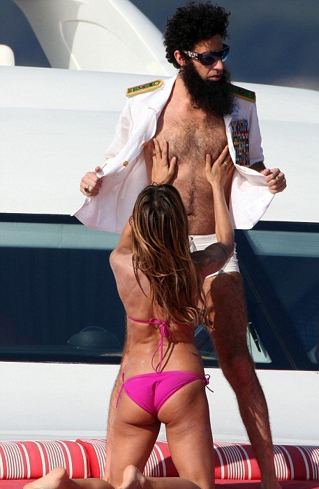 Δικτάτορας δολοφονεί την πρώην του Κλούνεϊ σε γιοτ στις Κάννες [εικόνες] | iefimerida.gr 3